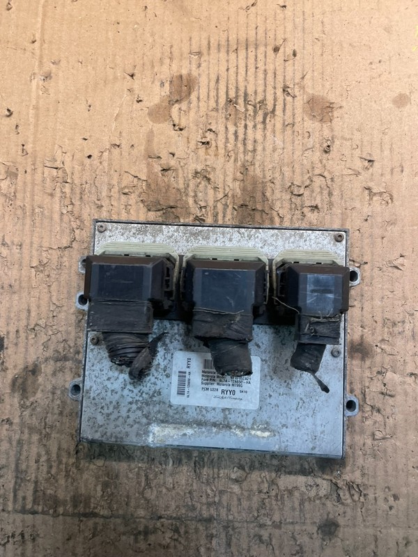 2006 Lincoln Navigator 5.4L Engine Control Unit ECU 6l7a-12a650-ha V2258 DG