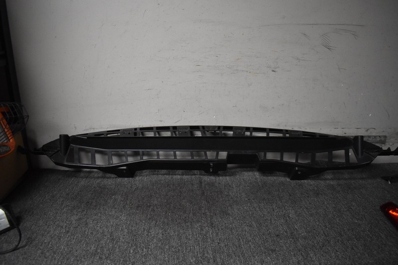2019 LAND ROVER L494 SPORT REAR BUMPER MIDDLE BRACKET FACTORY OEM