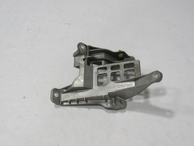 14-20 BMW I8 2015 Hybrid Gearbox Actuator Motor Bracket Mount Support :Y
