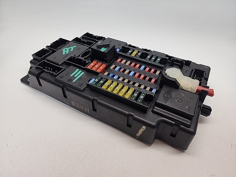 2007 - 2013 Mini Cooper Main Cabin Relay Fuse Box OEM AT || 3455530