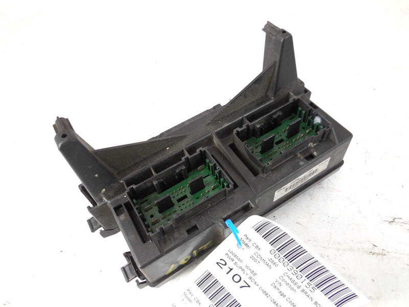 Jeep Commander Engine Power Supply Relay Fuse Box OEM 2007 07