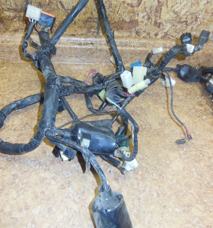 2011 Yamaha FZ6 FZ 6 FZ6-R 6 FZ600R Electrical Main Wire Harness Loom Wiring 11