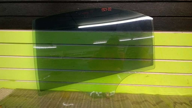 04 MAZDA 6 SDN DRIVER LEFT REAR WINDOW DOOR GLASS OEM 1327-32