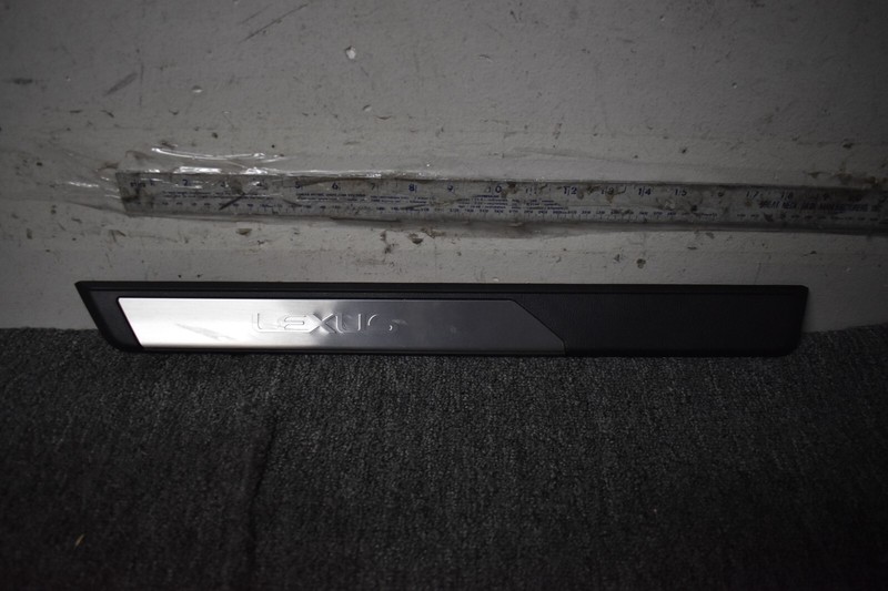 2019-2021 LEXUS ES350 F SPORT FRONT LEFT SIDE SCUFF PLATE FACTORY OEM