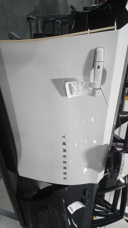 2019 Chevrolet Traverse Right Door White 4DR SUV Used OEM Part 697029