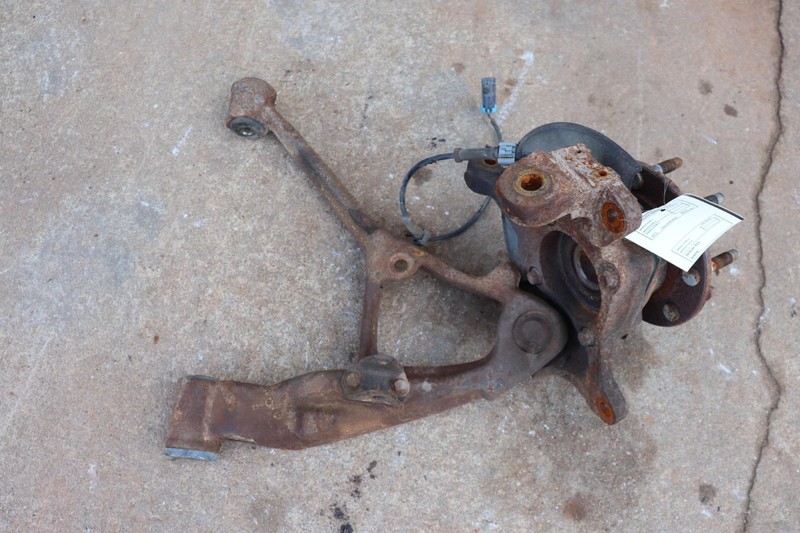 2003-2007 HUMMER H2 4WD FRONT RIGHT SIDE SPINDLE KNUCKLE HUB W/ CONTROL ARM OEM