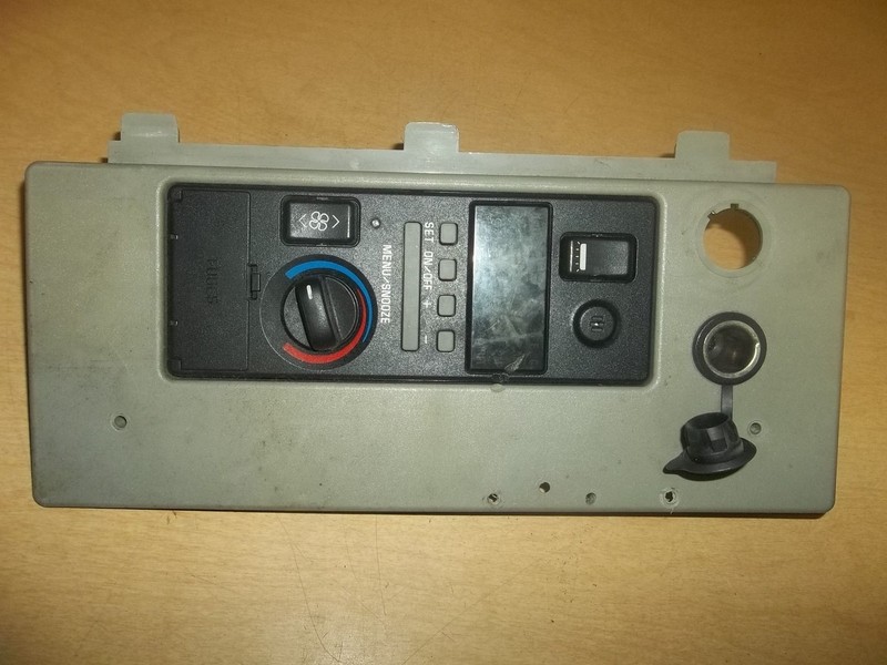 Volvo 20536257 Clock Radio Climate Control Sleeper Panel*FREE SHIPPING*