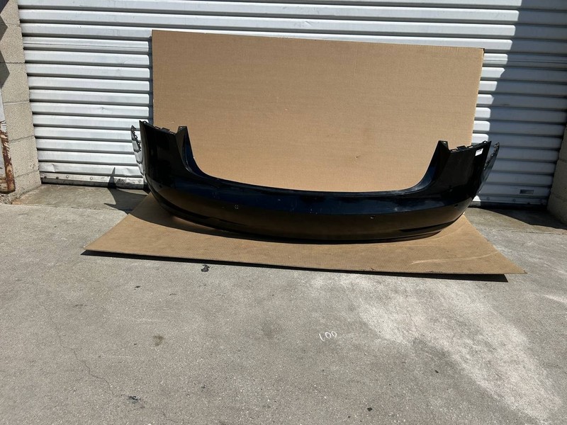 ✅2017-2023 Tesla Model 3 Rear Bumper Cover OEM w/dent and scratches