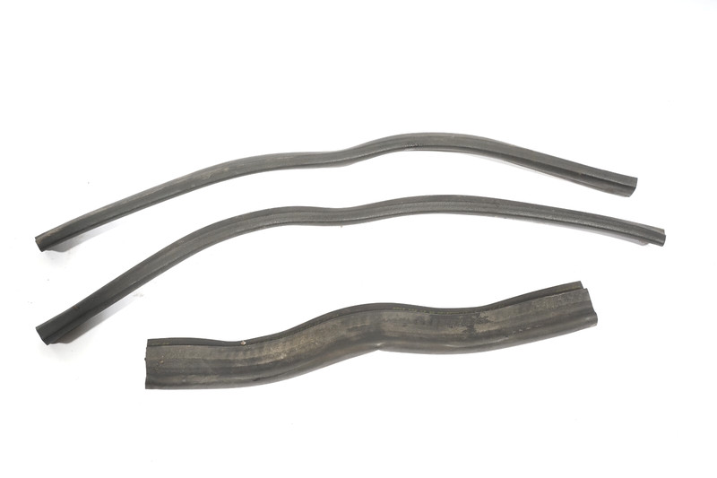 08-14 MERCEDES C300 4MATIC W204 ENGINE BAY WEATHERSTRIP RUBBER SEAL SET OF 3 OEM