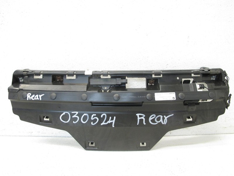 12-18 BMW F30 320i 328i REAR BUMPER SUPPORT BRACKET COVER OEM 030524