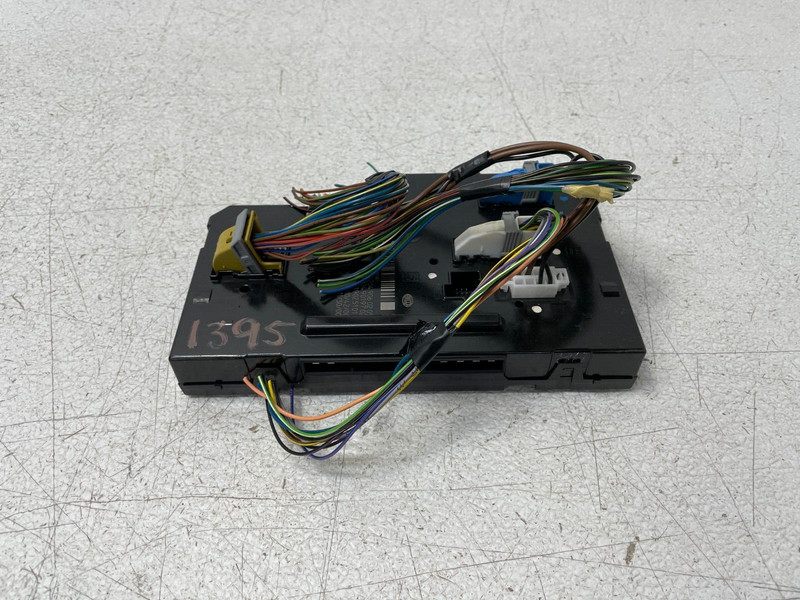 12 13 14 Mercedes C250 Rear Fuse Relay Junction Box Block Module 1395 OEM
