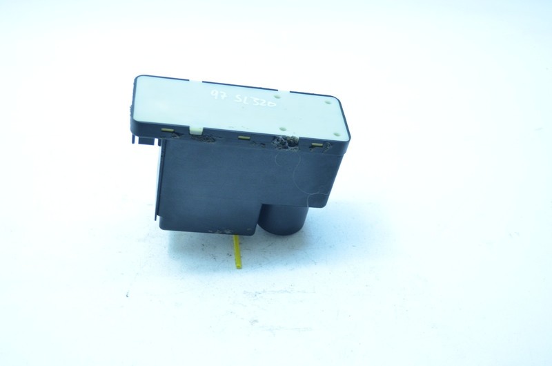 94-97 MERCEDES-BENZ R129 SL320 CENTRAL LOCK VACUUM PUMP OEM
