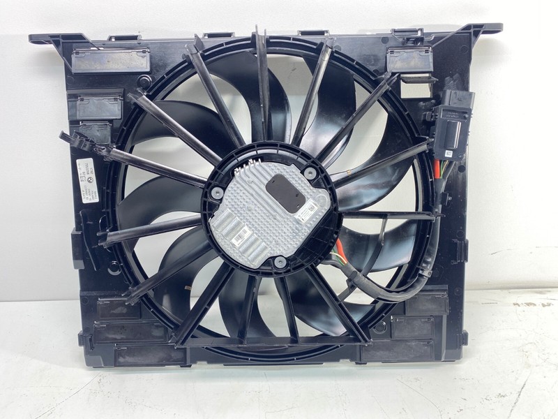 BMW G12 G14 G16 G30 G32 F90 Engine Radiator Cooling Fan Shroud Assembly 47K OEM✅