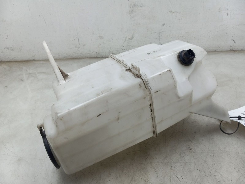 07-19 TOYOTA TUNDRA SR5 4.6L WINDSHIELD WASHER RESERVOIR
