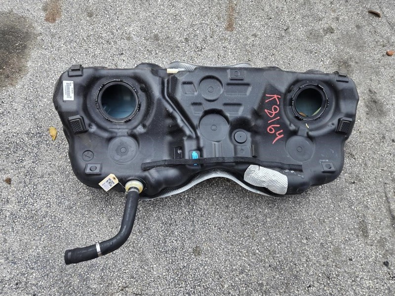 Fuel Tank 2022 Kia Stinger 31150-J5000 2018 2019 2020 2021 2023