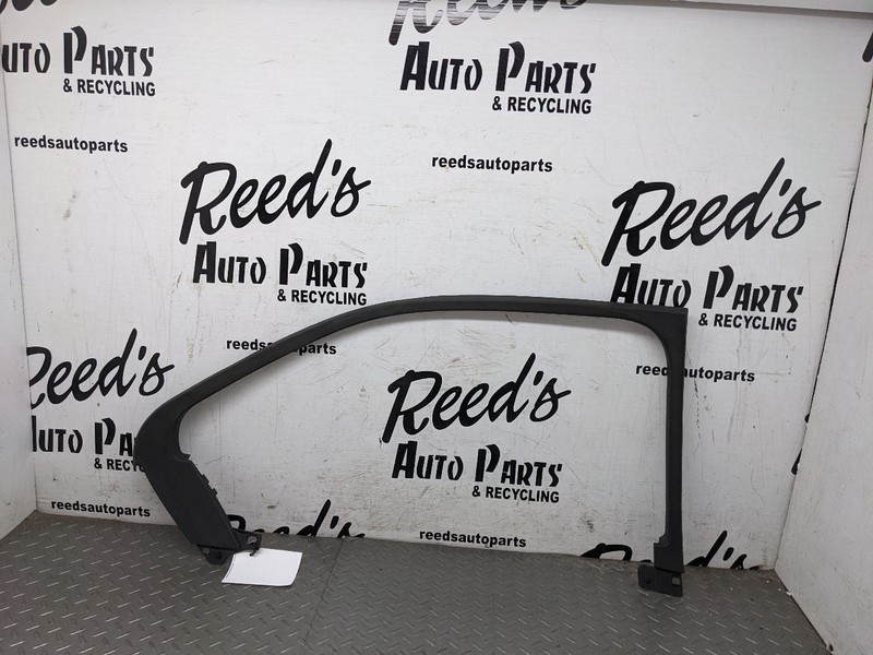2013-2018 Cadillac ATS Rear RH Passenger Side Window Frame Trim 1173820