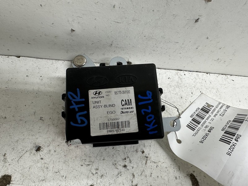 2009-2014 Hyundai Genesis Sedan Driver Park Assist Computer Control Module