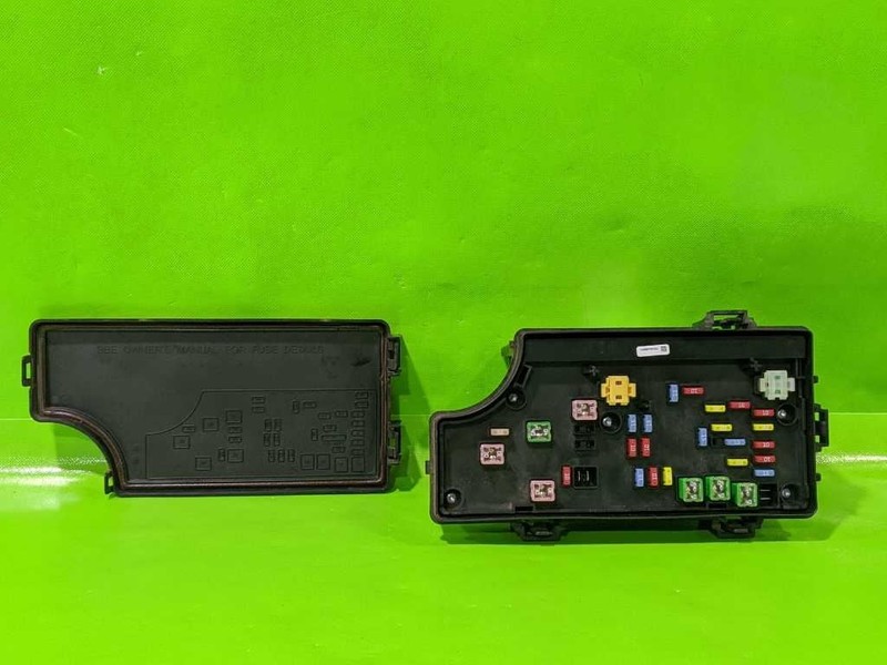 11-14 PATRIOT TIPC ENGINE FUSE RELAY BOX BCM OEM 4447-12