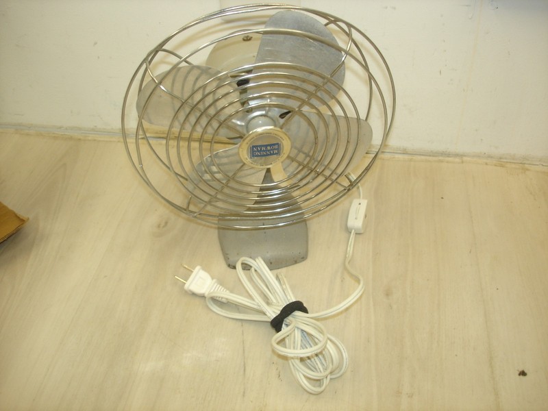 Vintage Manning Bowman No. 31 4Blade Metal Electric Table Fan SEE DESCRIPTION