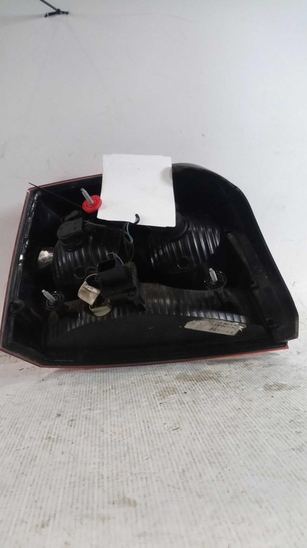 2010 Dodge Charger Right Tail Light Assembly Blue Used 72892 119k Miles