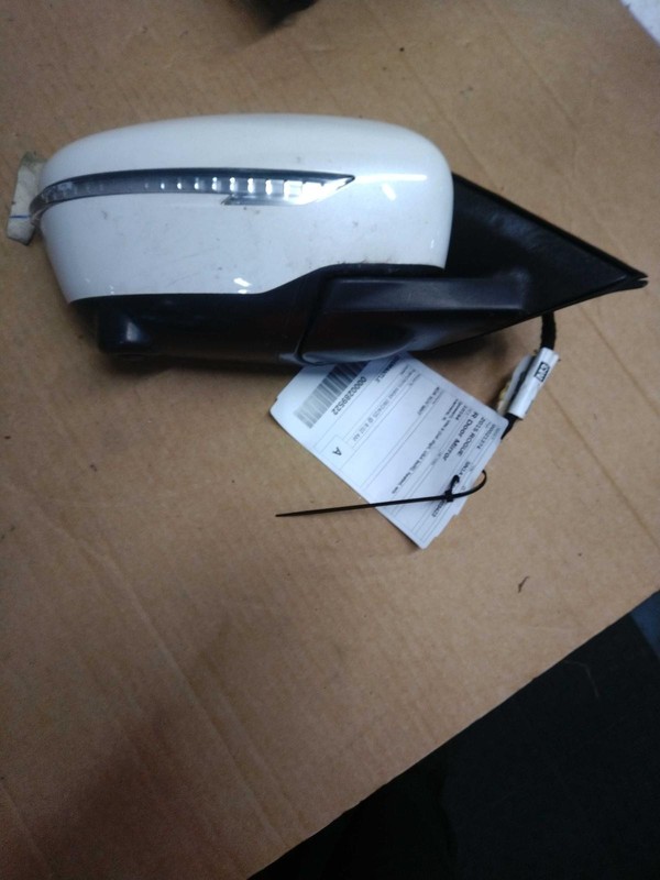 2015 Nissan Rogue Right Door Mirror Assembly White OEM Used 117K Miles