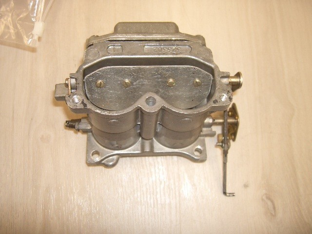 OMC Johnson evinrude 323302 carburetor outboard motor part UNTESTED READ AD