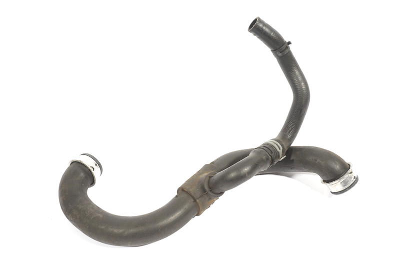 2008 - 2014 MERCEDES BENZ C300 RWD W204 LOWER RADIATOR COOLANT HOSE OEM