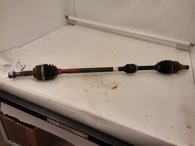Passenger Axle Shaft Front Axle CVT Fits 18-20 KICKS 3054481