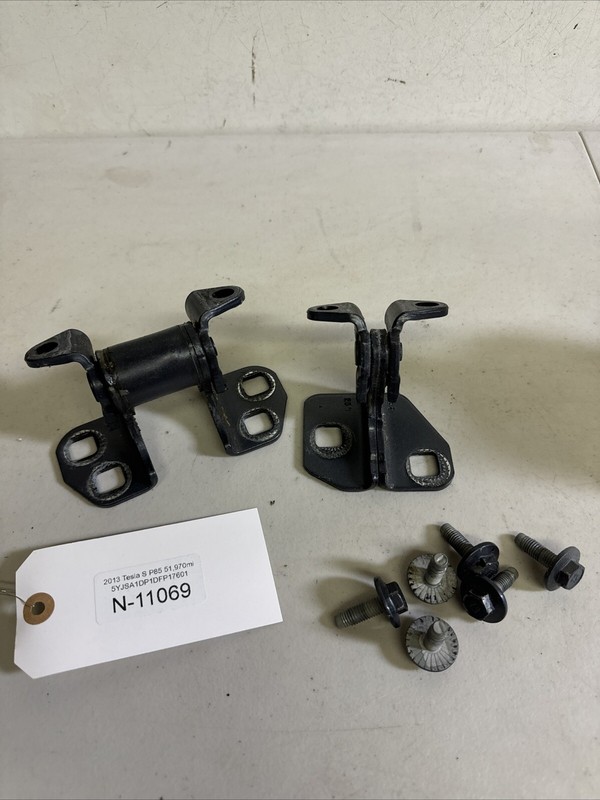 12-20 TESLA MODEL S FRONT RIGHT SIDE DOOR HINGE UPPER & LOWER OEM-SET 11069 B74