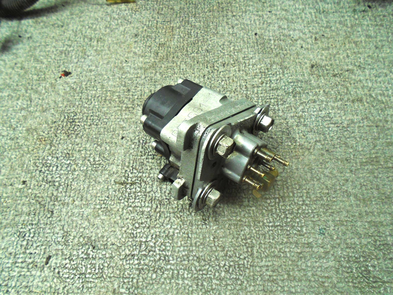 OEM Optimax Outboard Oil Pump Assy 855884-1 Mercury Mariner 135-150 HpMotor