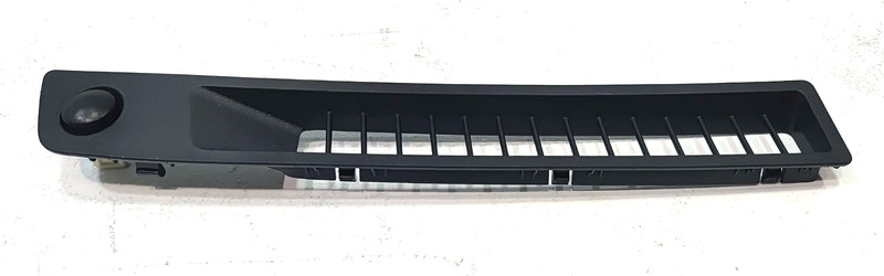 19-24 Toyota RAV4 Dash Passenger Side Defrost Grille Panel & Sun Load Sensor OEM