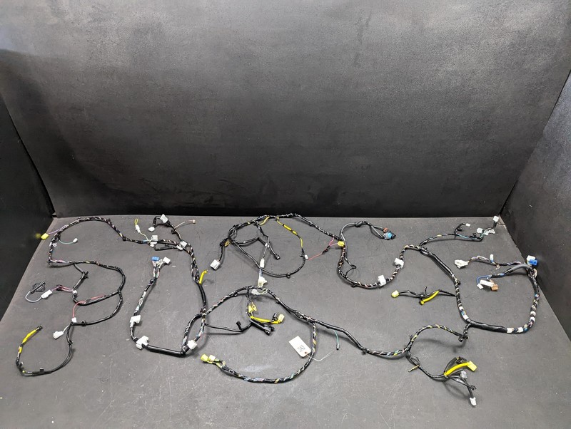 Body Floor Wiring Harness 2022 Mitsubishi Outlander Sport 2021. For Parts X