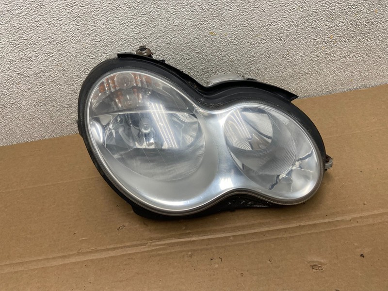 2005 to 2007 Mercedes-Benz C-Class Right Passenger Side Headlight AB3492 DW