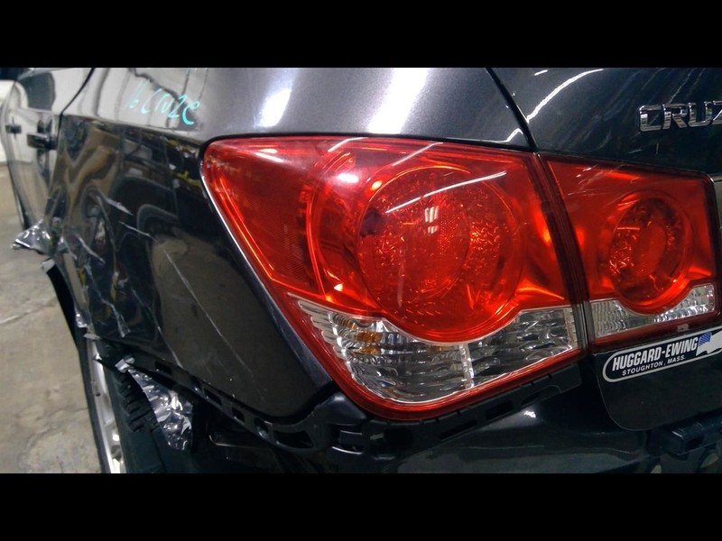 Driver Tail Light VIN P 4th Digit Limited Fits 11-16 CRUZE 1563201