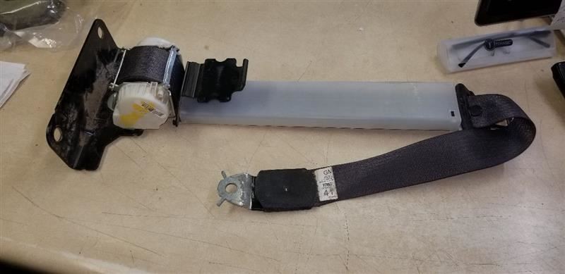 Seat Belt Front Bucket And Bench Center Fits 07-14 SIERRA 2500 PICKUP 99751