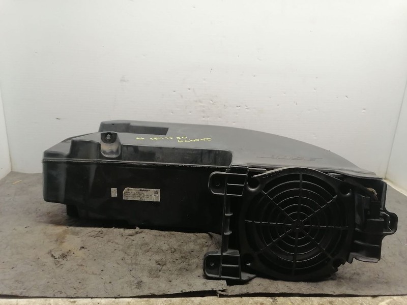 Bose Subwoofer Speaker 2008 Audi TT 8J7035382