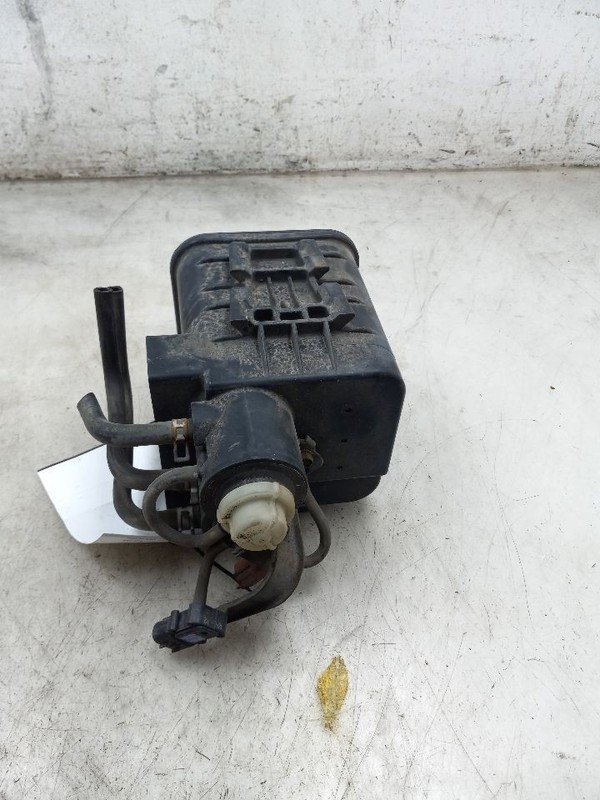 97 LEXUS SC400 4.0L FUEL VAPOR CANISTER
