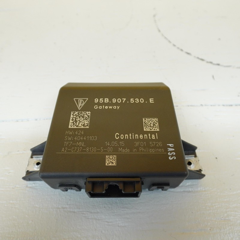 2015-2018 PORSCHE CAYENNE CENTRAL GATEWAY COMPUTER CONTROL MODULE 95B907530E OEM