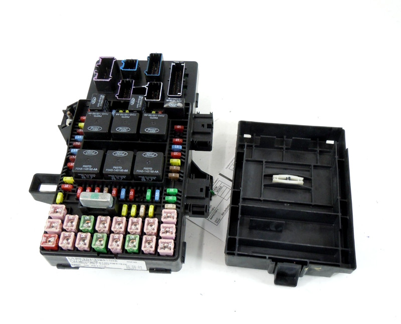 2003 03 Ford Expedition Body Control Cabin Relay Fuse Box OEM 3L7T-14A067-AB