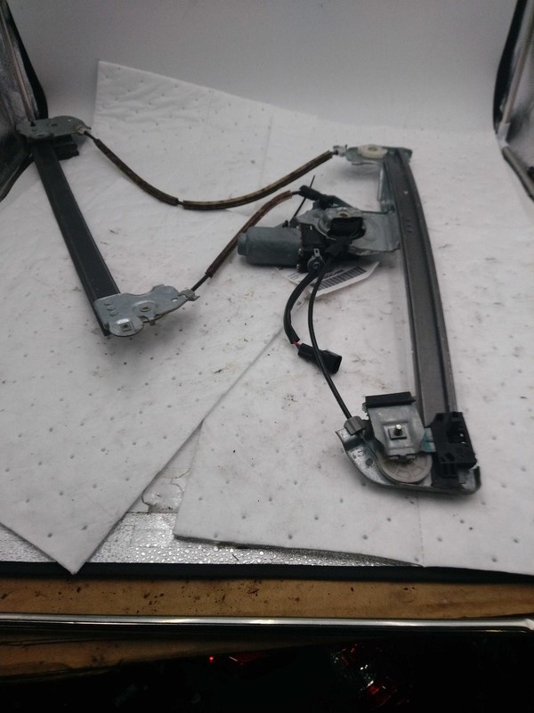 2005 Ford F150 Pickup Red Right Window Regulator OEM 216243 172K Miles