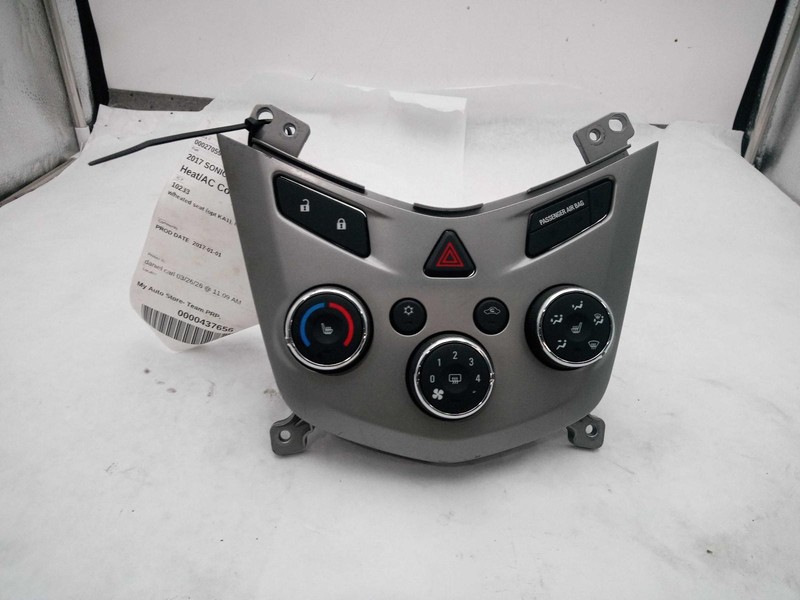 Used A/C Selector Switch fits: 2017 Chevrolet Sonic w/heated seat opt KA1 ID 425