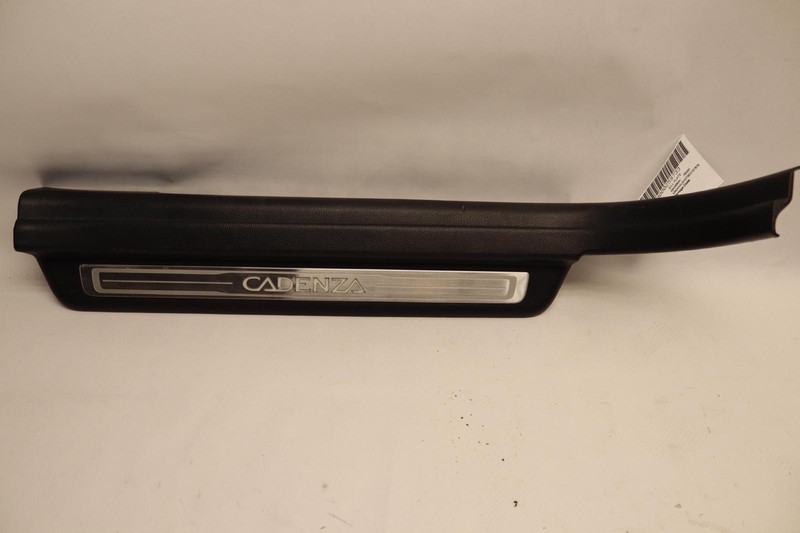 2014-2016 KIA CADENZA FRONT RIGHT PASSENGER DOOR SILL SCUFF PLATE PANEL OEM