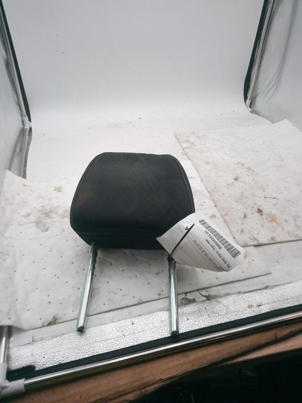 2019 Honda Civic White Headrest OEM Used 126K Mileage - Fast Shipping