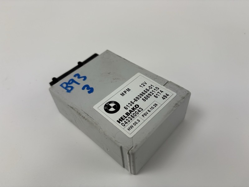04-07BMW E60 E63 525i 530i 545i 645Ci Micro Power Control Module 6135-6939655