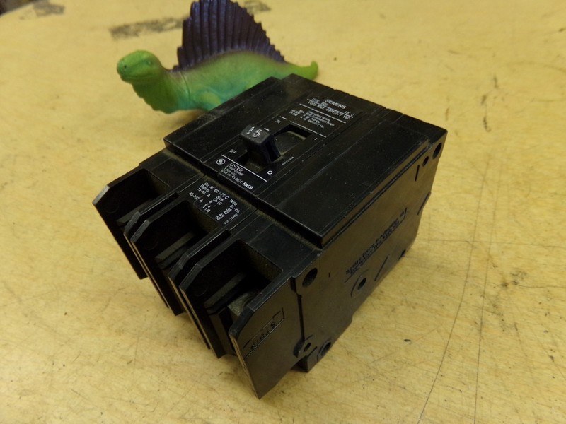Siemens RS-9674, BQD, 3 Pole Circuit Breaker *Free Shipping*