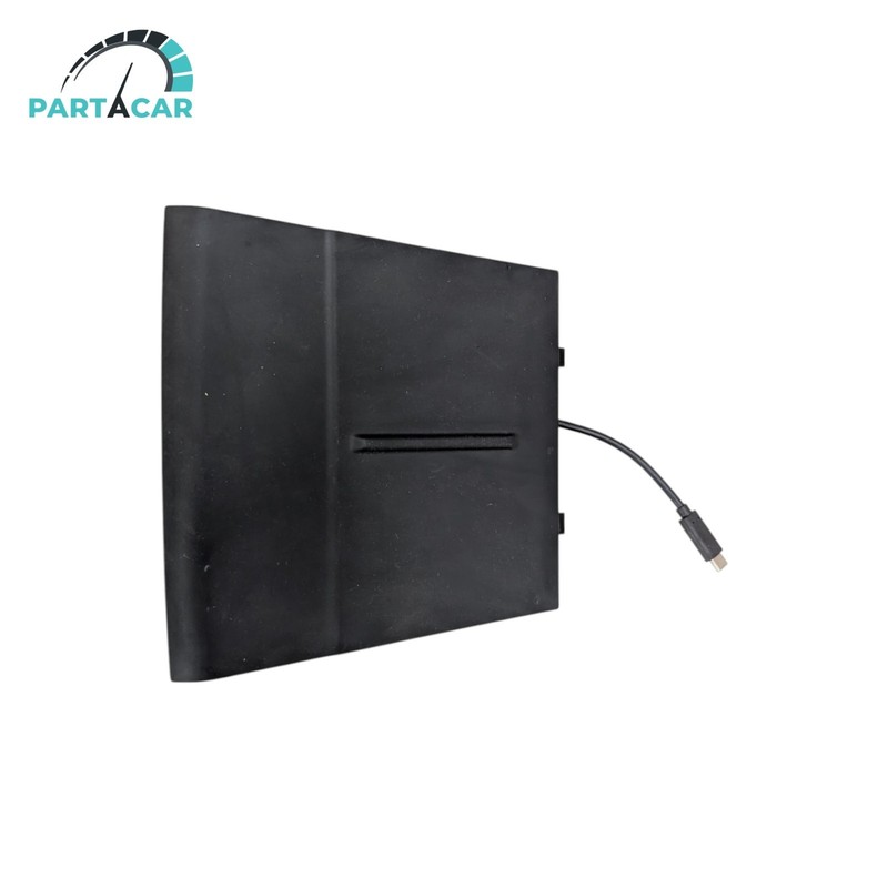 2017-2023 Tesla MY/M3 Wireless Phone Charger Charging Device Charger OEM SCRATCH