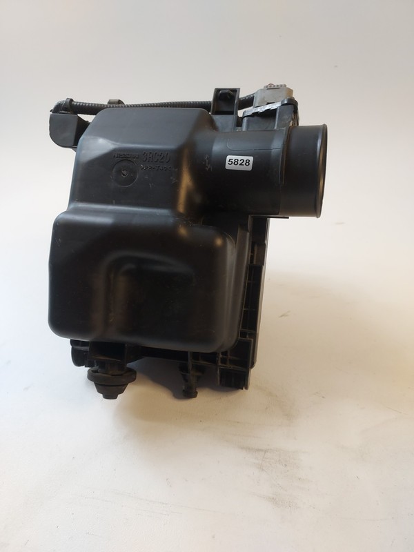 2015-2019 Nissan Sentra Air Intake Cleaner Box Filter Assembly w/ MAF OEM