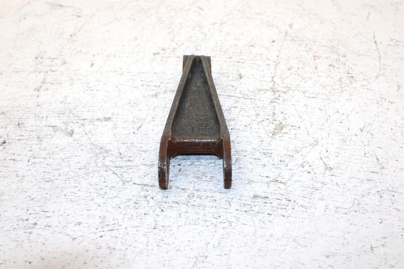 1990 Yamaha Phazer Ii LE Oem Front Lower Suspension Arm 8L0-2382F-00-00 SY14