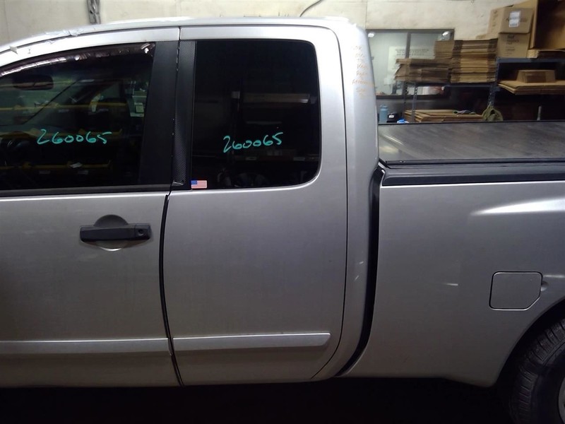 Driver Rear Side Door King Cab With Body Side Moulding Fits 04-15 TITAN 1756035
