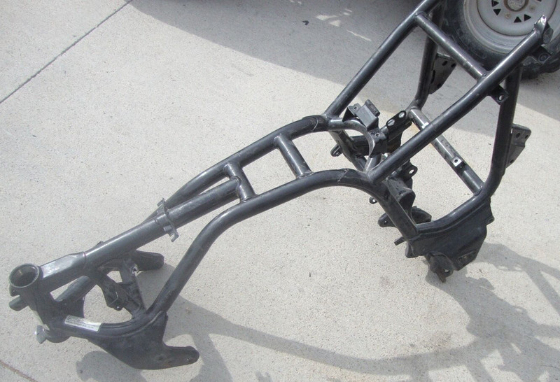 2004 Kawasaki ZG 1000 ZG1000 Concours Salvaged Frame Chassis Chasis